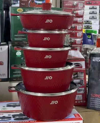 Kitchen utensils